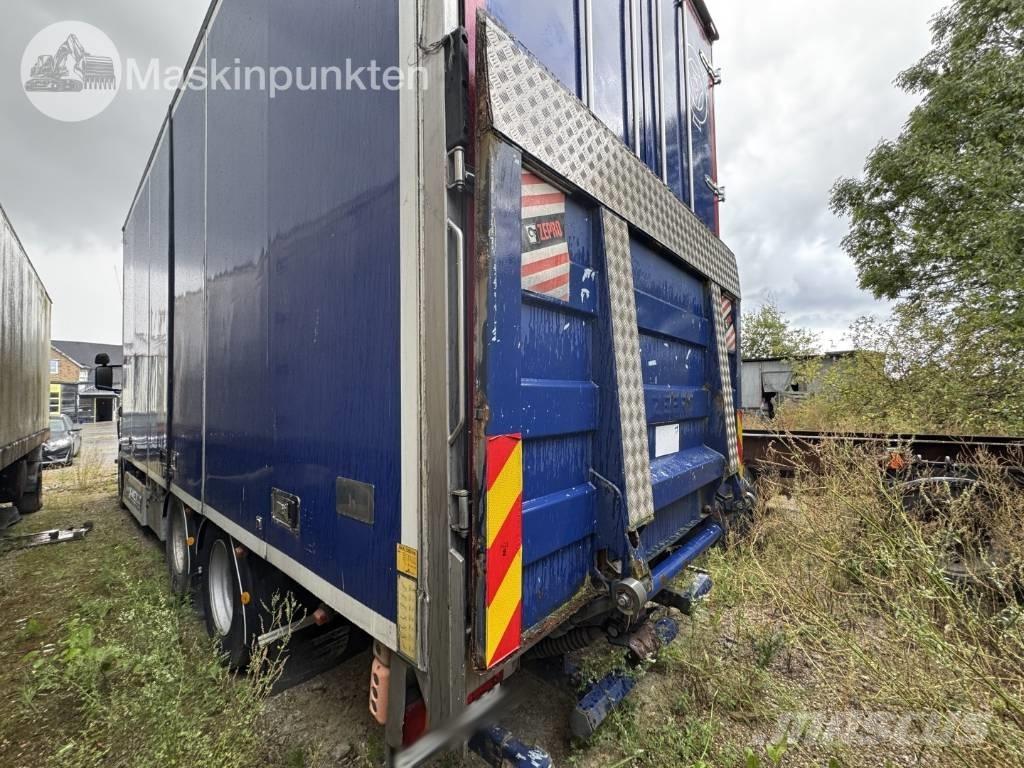 Scania R 420 LB Bakwagens met gesloten opbouw