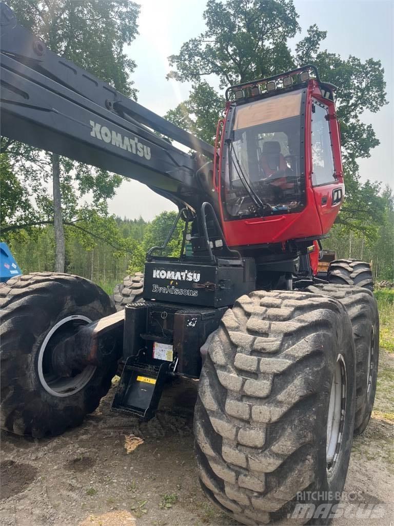 Komatsu 951 Harvesters