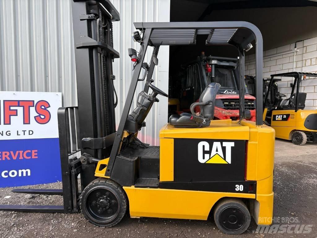 CAT EP 30 K Elektrische heftrucks