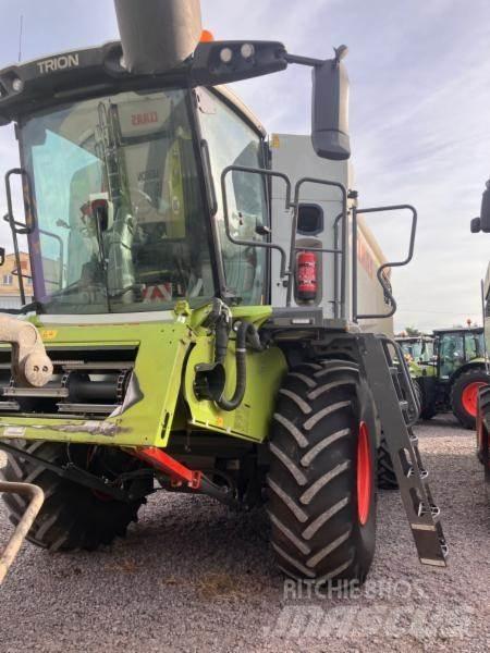 CLAAS TRION 530 Maaidorsmachines