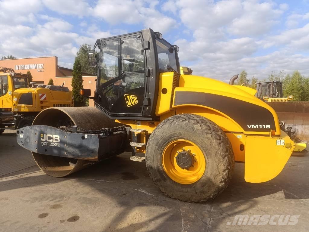 JCB Vibromax VM 115 Trilrolwalsen