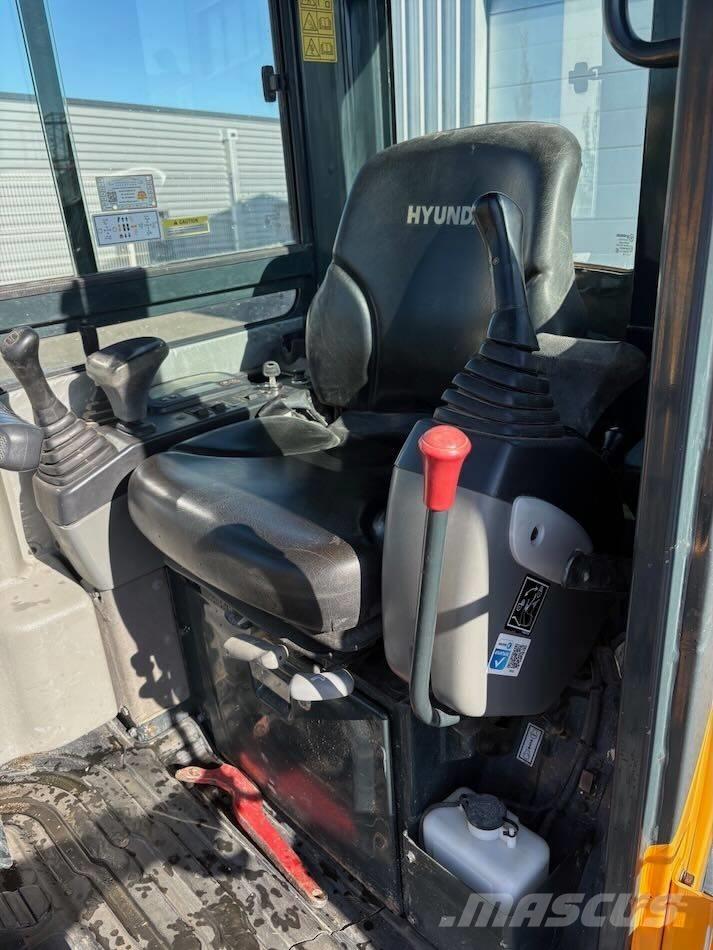 Hyundai R25Z-9 AK Minigraafmachines < 7t