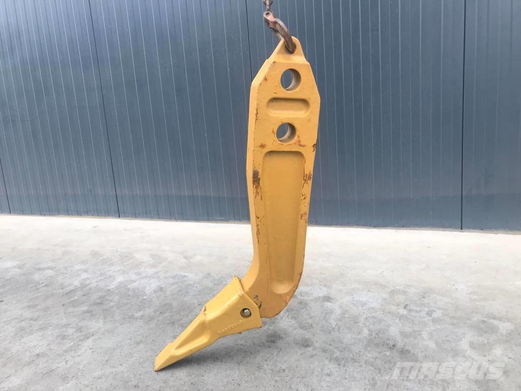Komatsu D65 Shank Wegopbrekers