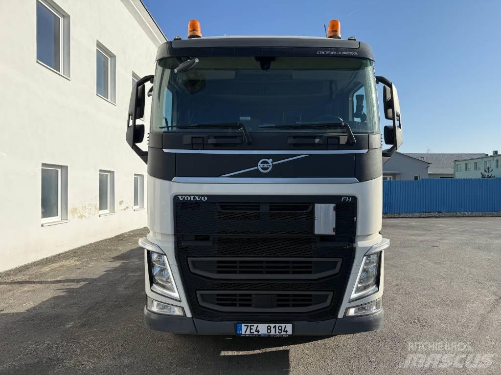 Volvo FH 460 Vrachtwagen met containersysteem