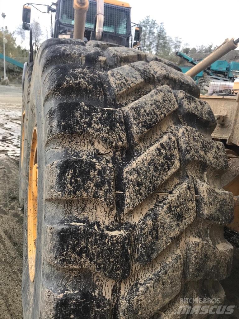 Bell B 30 E Knik dumptrucks