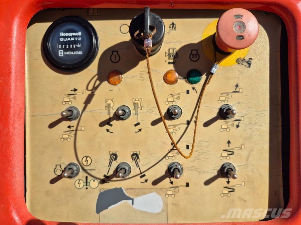 SkyJack SJ 63 AJ Knikarmhoogwerkers