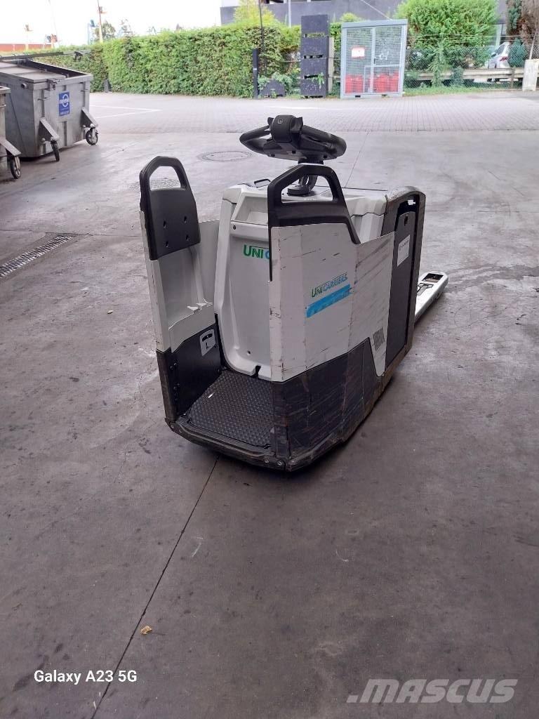 UniCarriers PLR200 Pallettruck met meerij platform