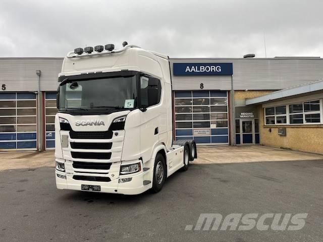 Scania S 590 Trekkers