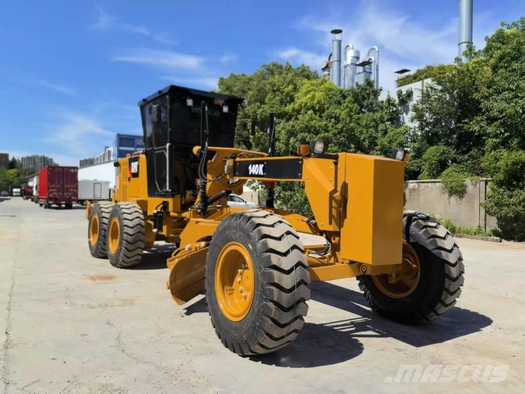 CAT 140K Graders