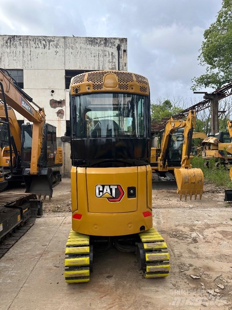 CAT 302 Minigraafmachines < 7t