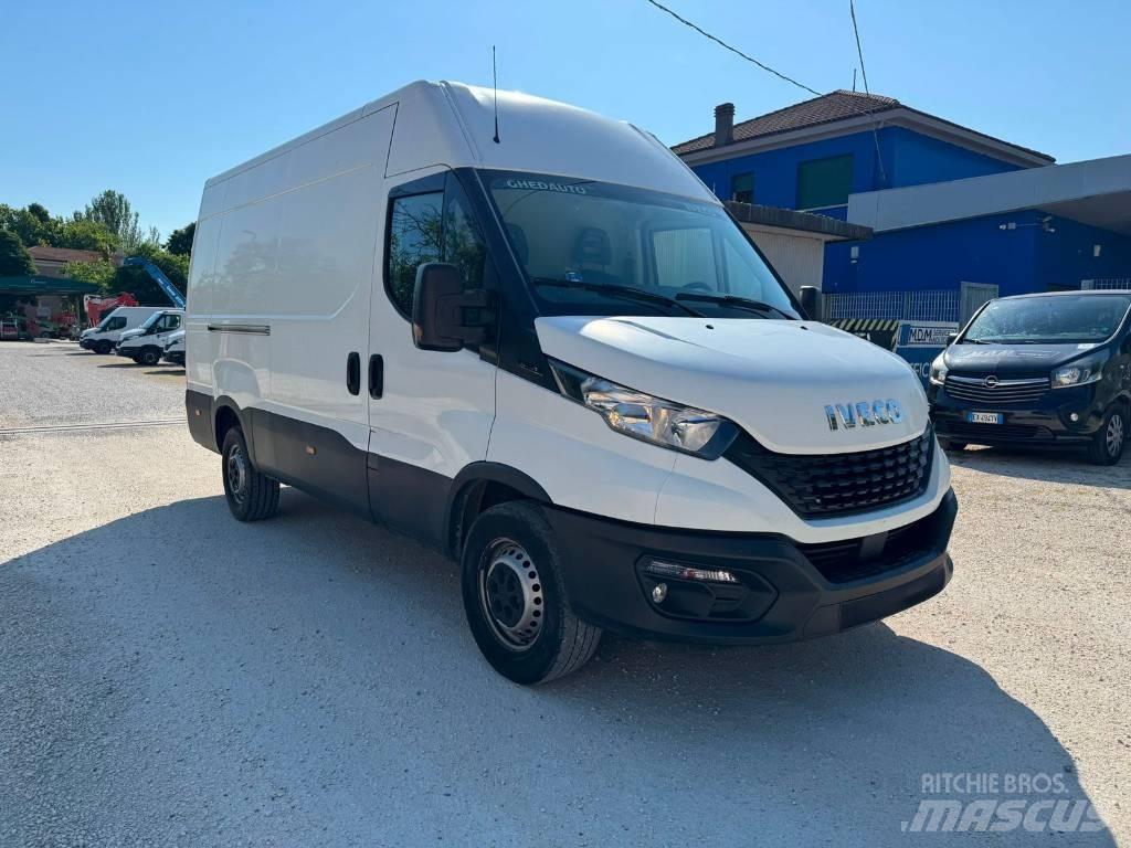 Iveco Daily 35s14 Gesloten bedrijfswagens