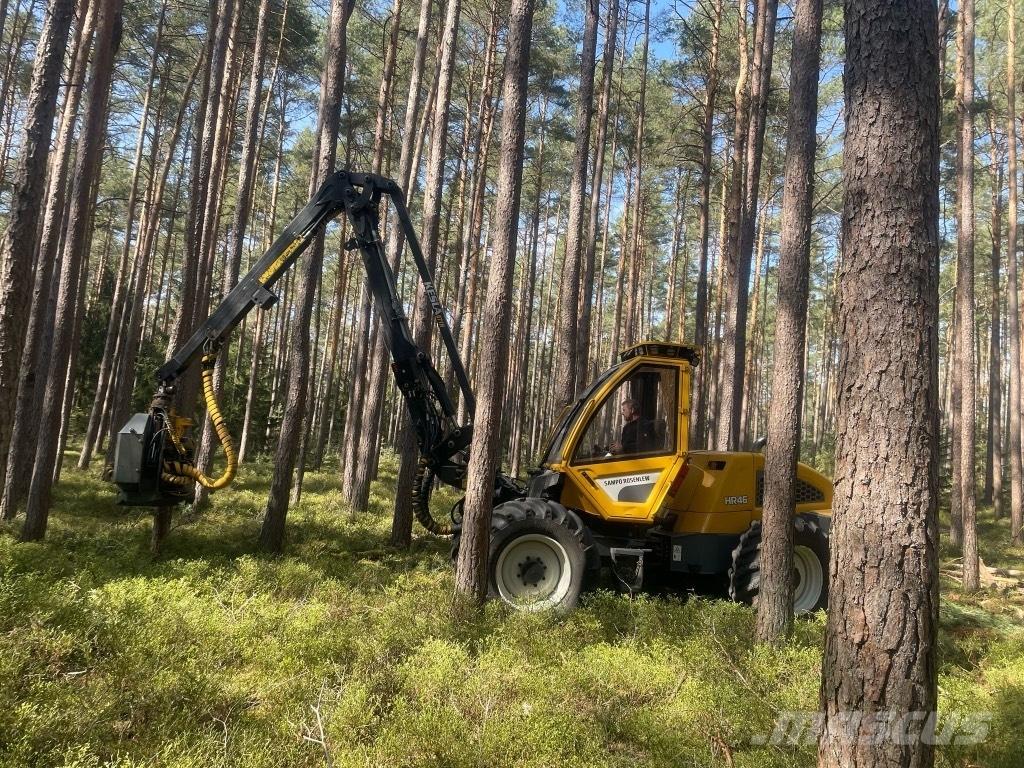 Sampo-Rosenlew HR 46 Harvesters