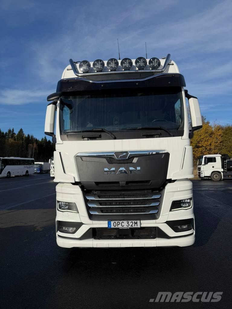 MAN 26.510 6X2-4 Bakwagens met gesloten opbouw