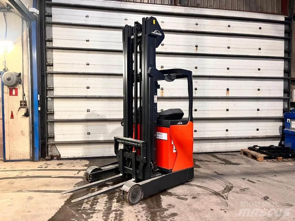Linde R14-01 Reachtruck voor hoog niveau