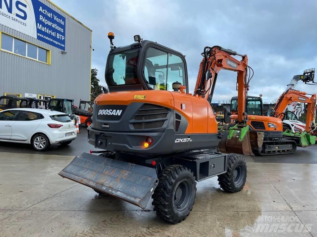 Doosan DX 57 W-5 Wielgraafmachines