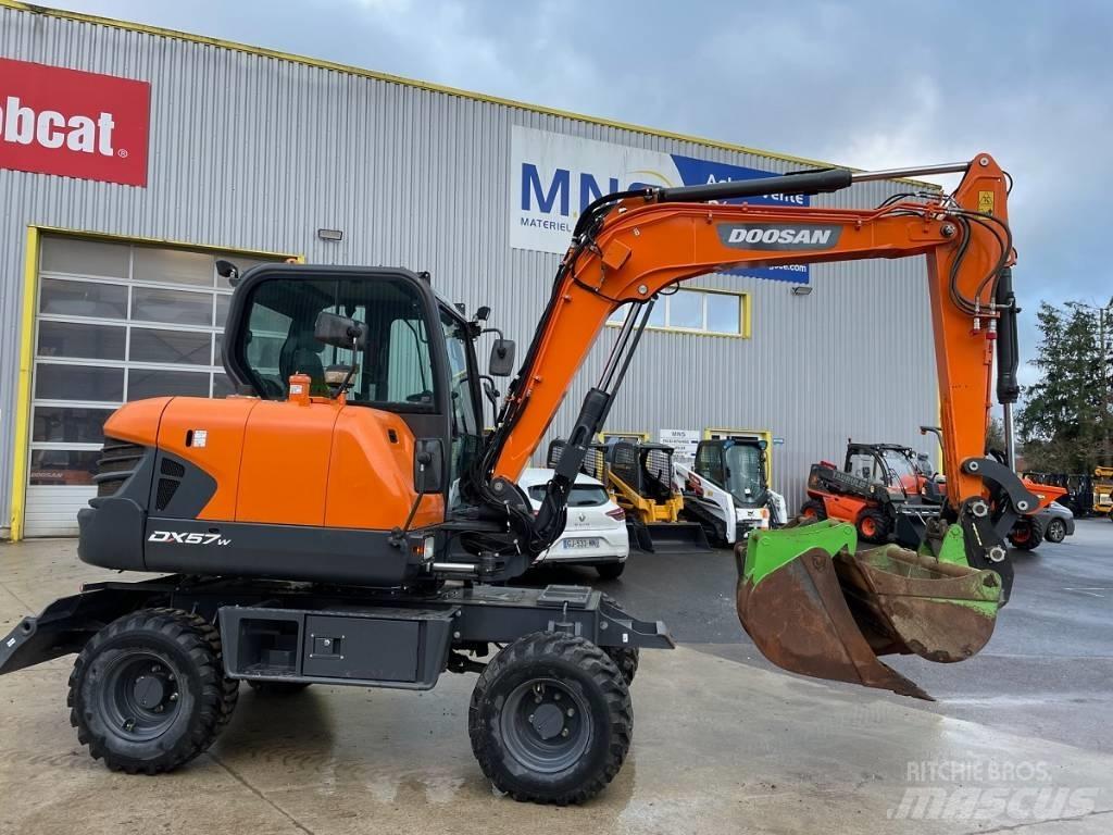 Doosan DX 57 W-5 Wielgraafmachines