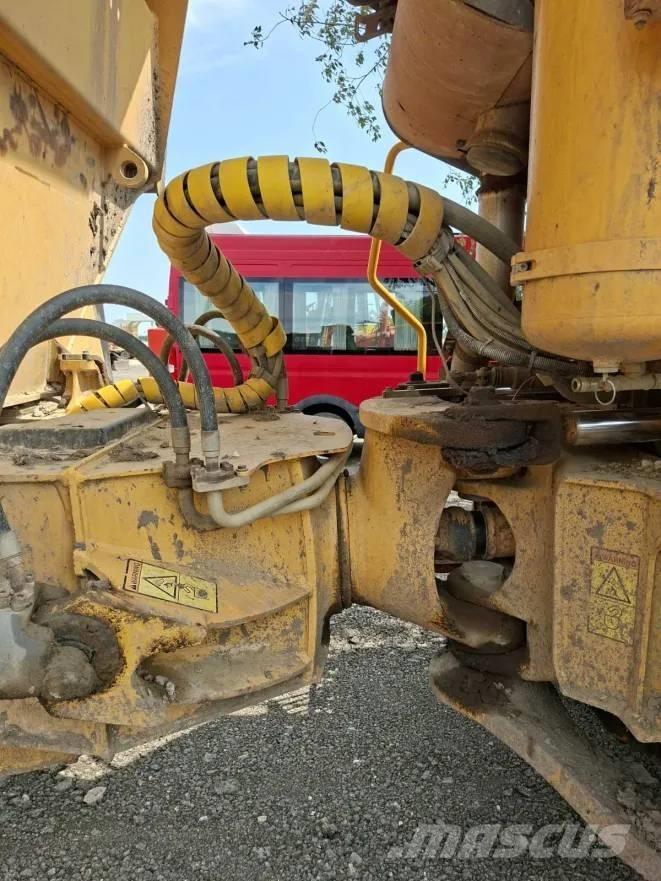 Volvo A 25 D Knik dumptrucks