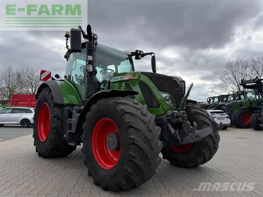 Fendt 724 vario s4 Tractoren