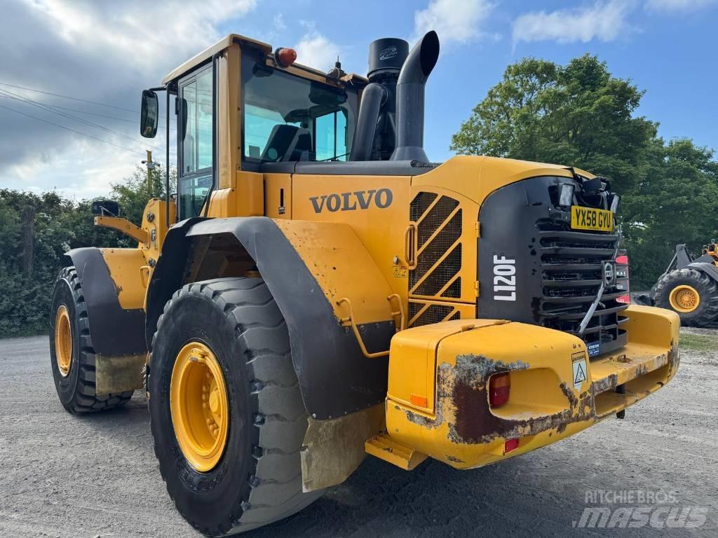 Volvo L 120 F Wielladers