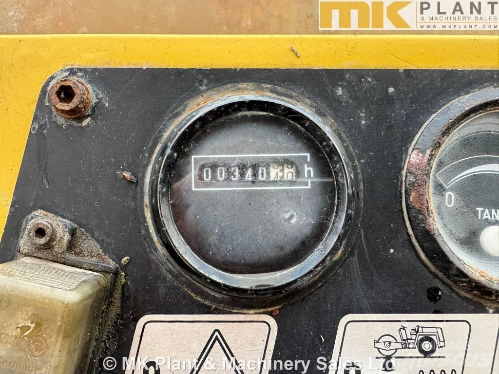 Bomag BW 213 D-2 Trilrolwalsen