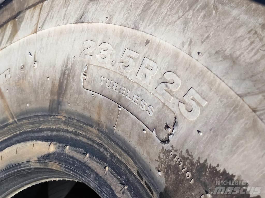  23.5 R25 TYERS Banden, wielen en velgen