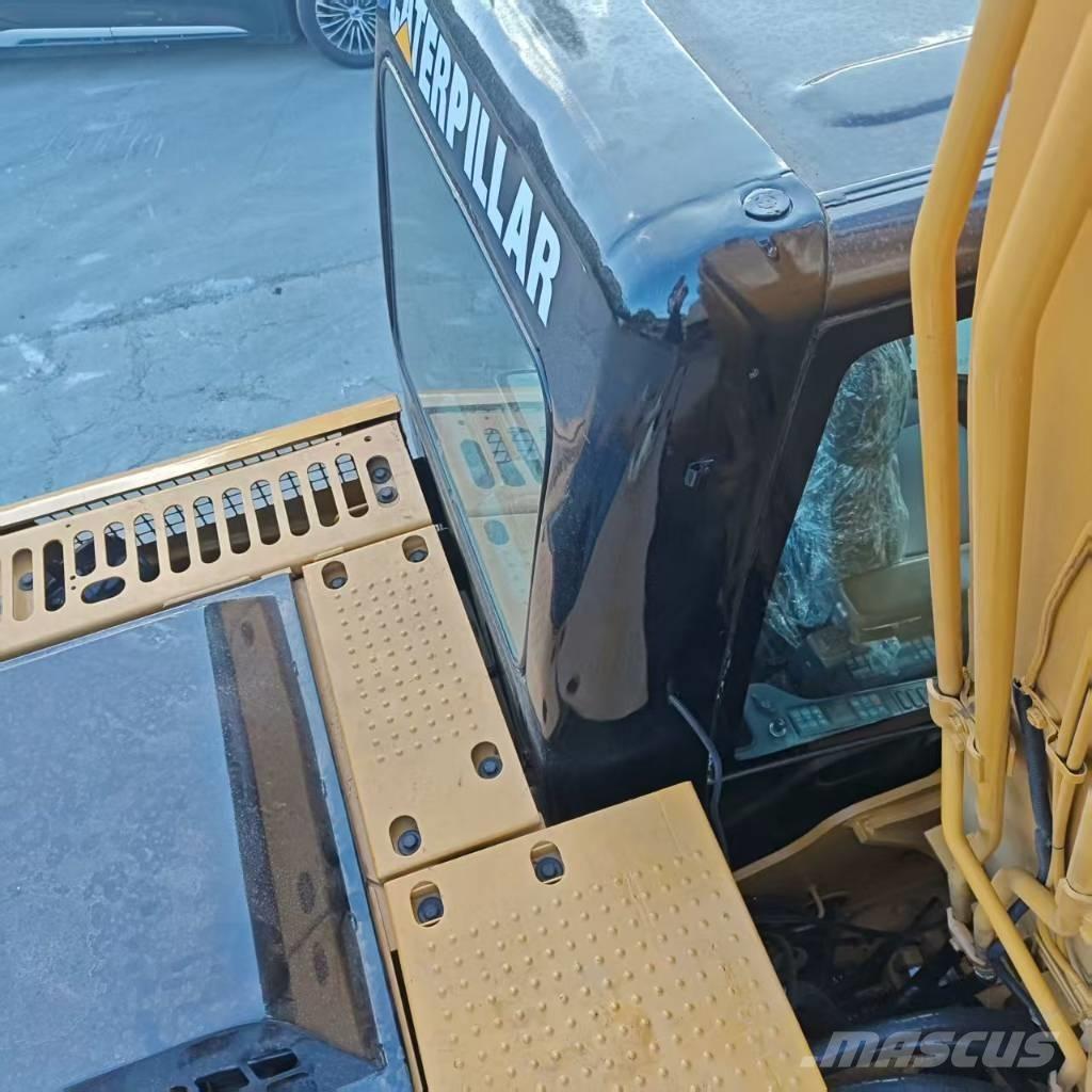 CAT 312 D Rupsgraafmachines