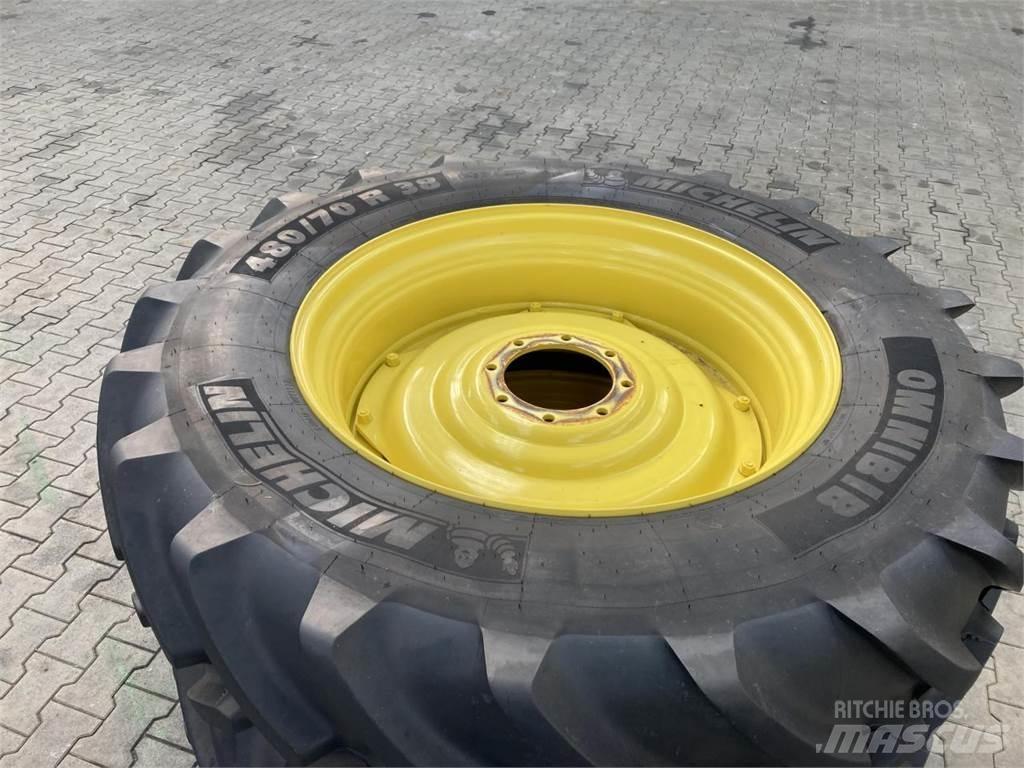 Michelin 480/70R38 Banden, wielen en velgen