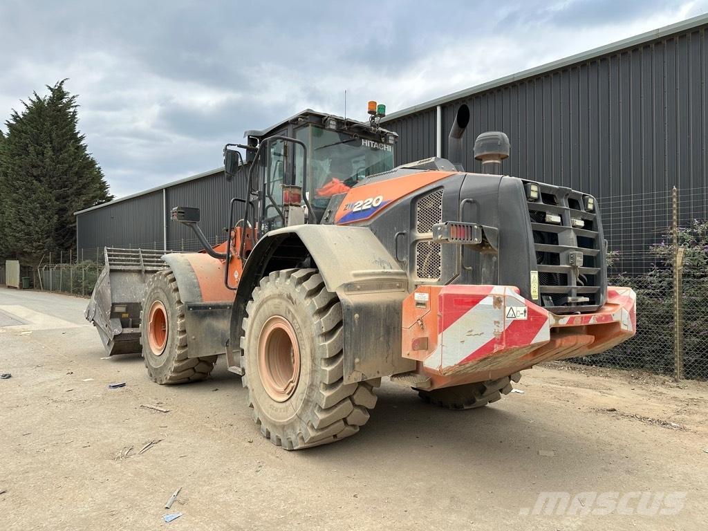 Hitachi ZW 220-6 Wielladers