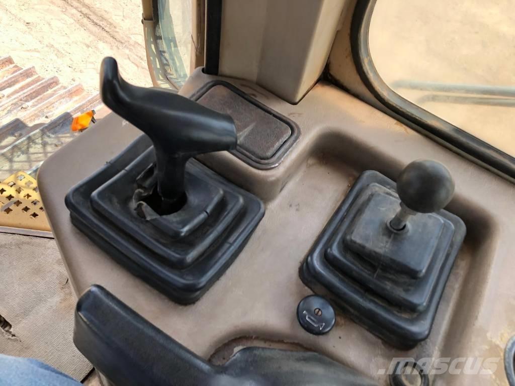CAT D 5 M XL Rupsdozers