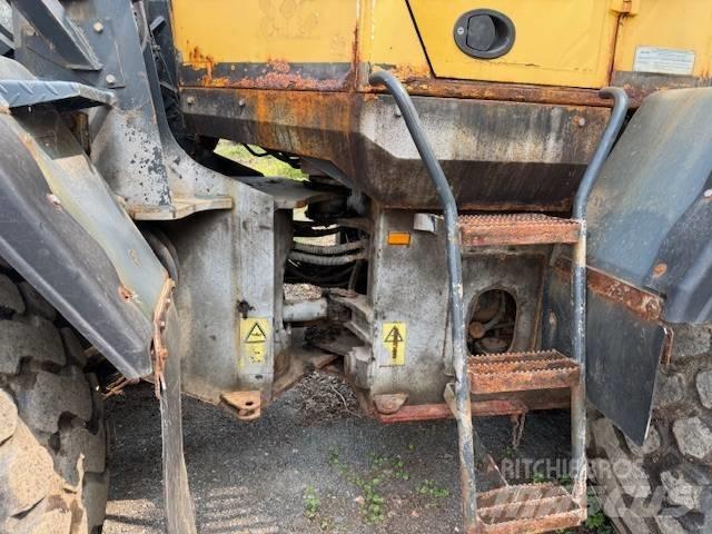 Komatsu WA 200 Wielladers