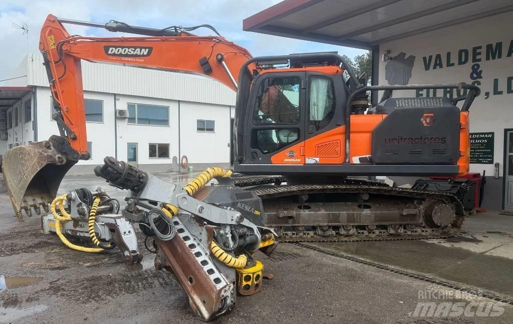 Doosan DX 235 LC Harvesters
