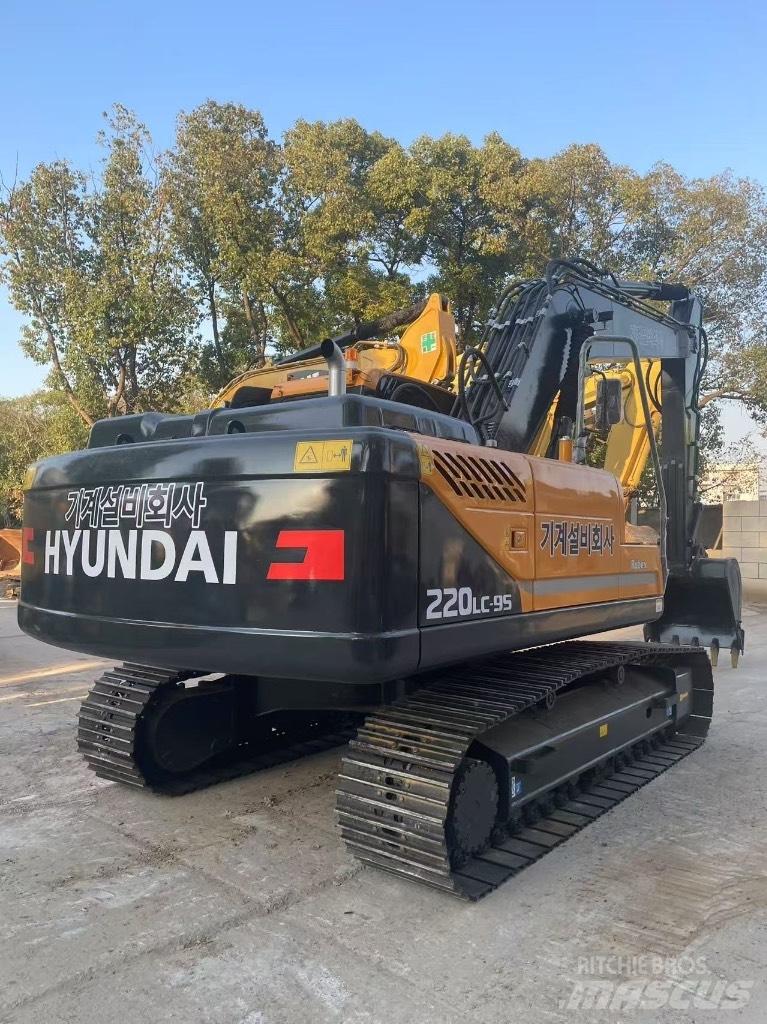 Hyundai 220LC-9S Rupsgraafmachines