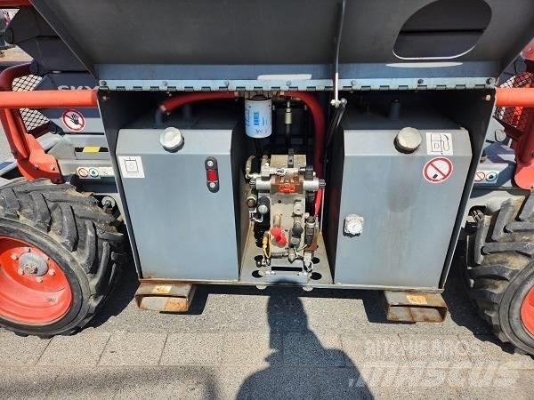 SkyJack SJ 6832 RT Schaarhoogwerkers