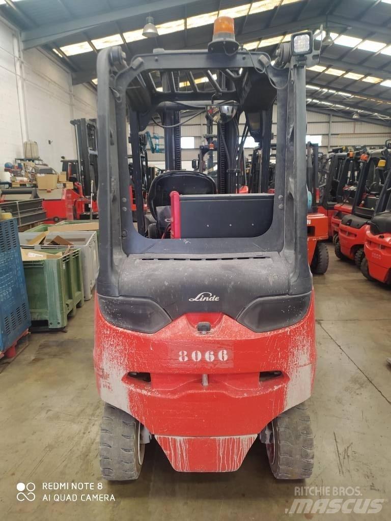 Linde E30/600 Elektrische heftrucks