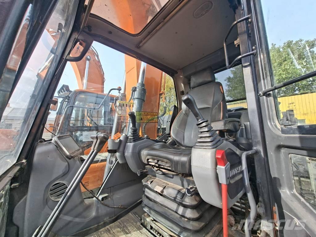 Doosan DX 140 LC Rupsgraafmachines