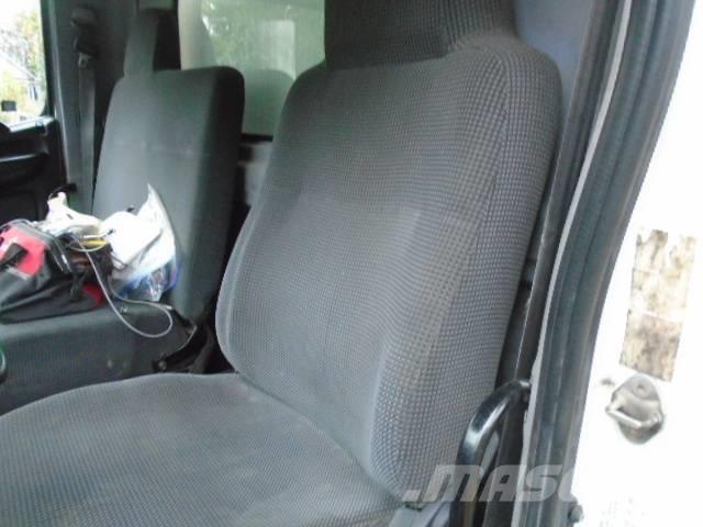 Hino 358 Gesloten bedrijfswagens