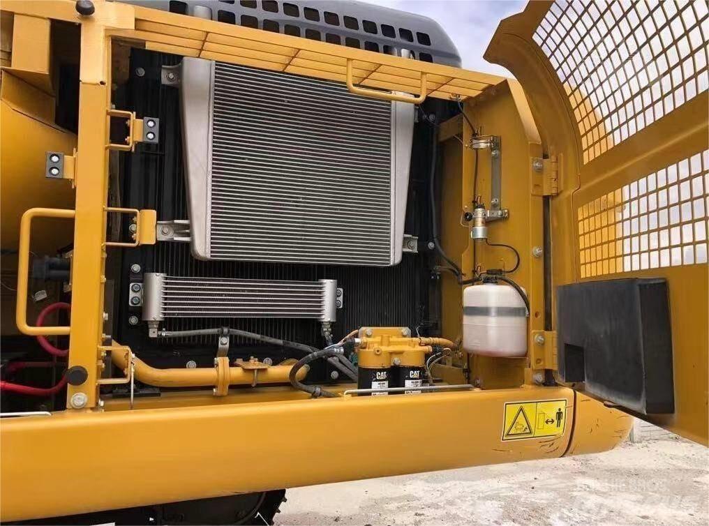 CAT 330 D Rupsgraafmachines