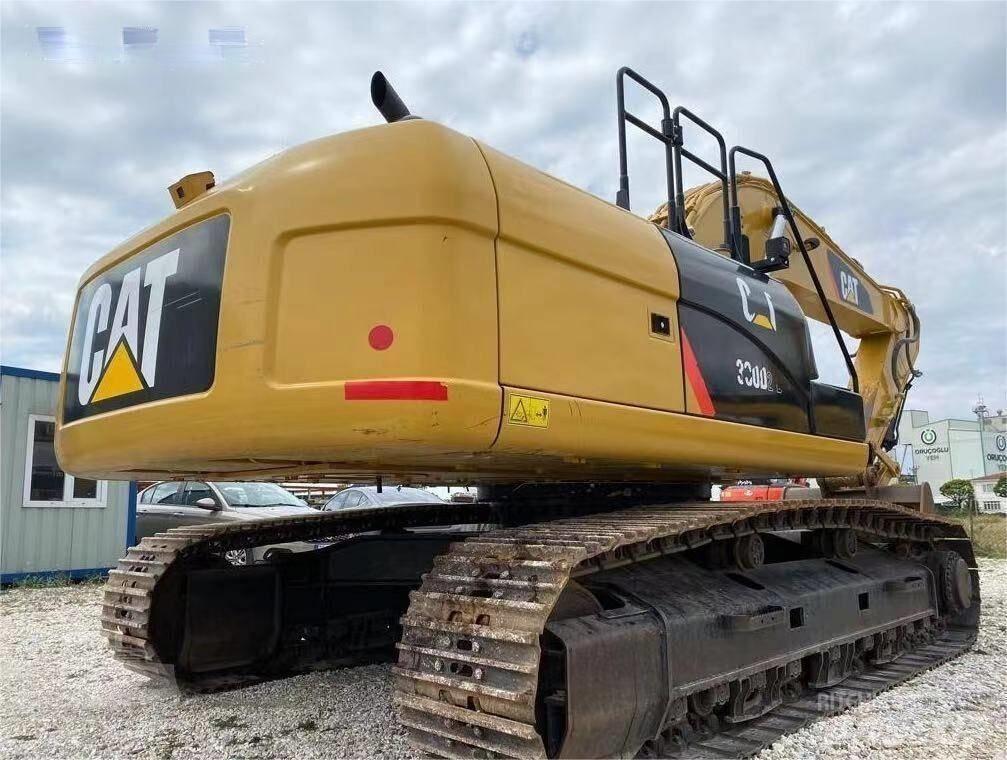 CAT 330 D Rupsgraafmachines