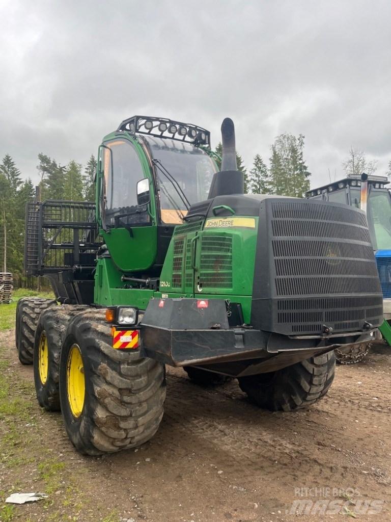 John Deere 1210 G Uitrijwagens