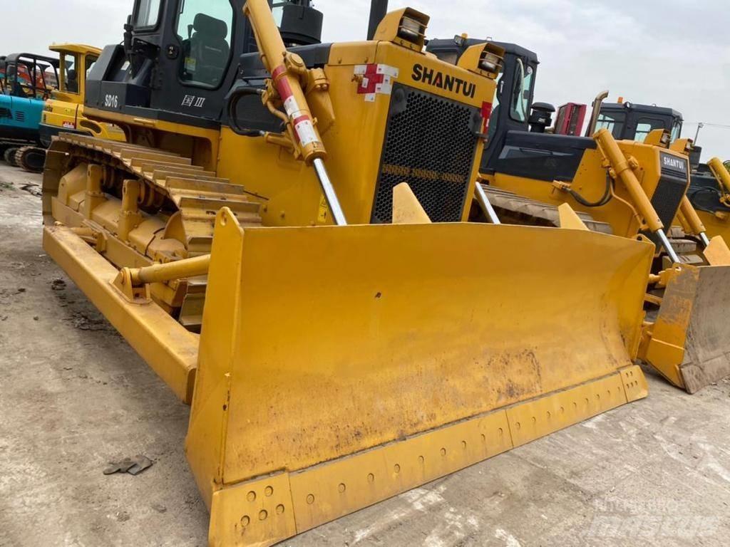 Shantui SD 16 Rupsdozers