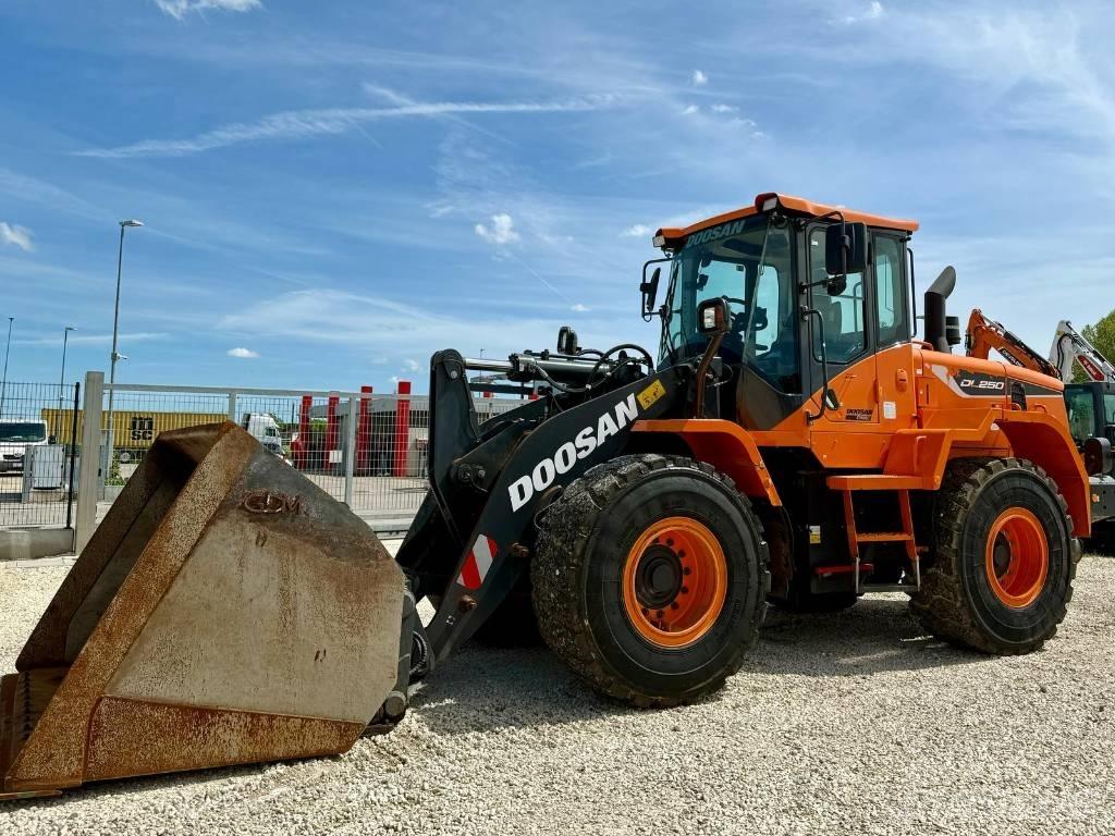 Doosan DL 250-5 Wielladers