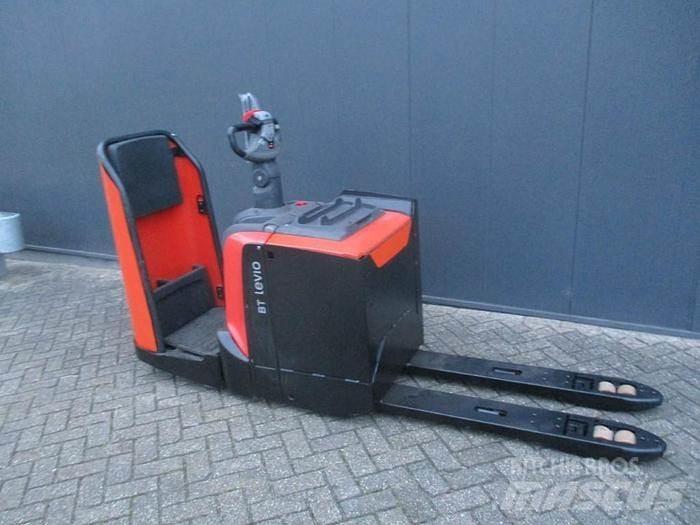 Toyota LPE 250 Pallettruck met meerij platform