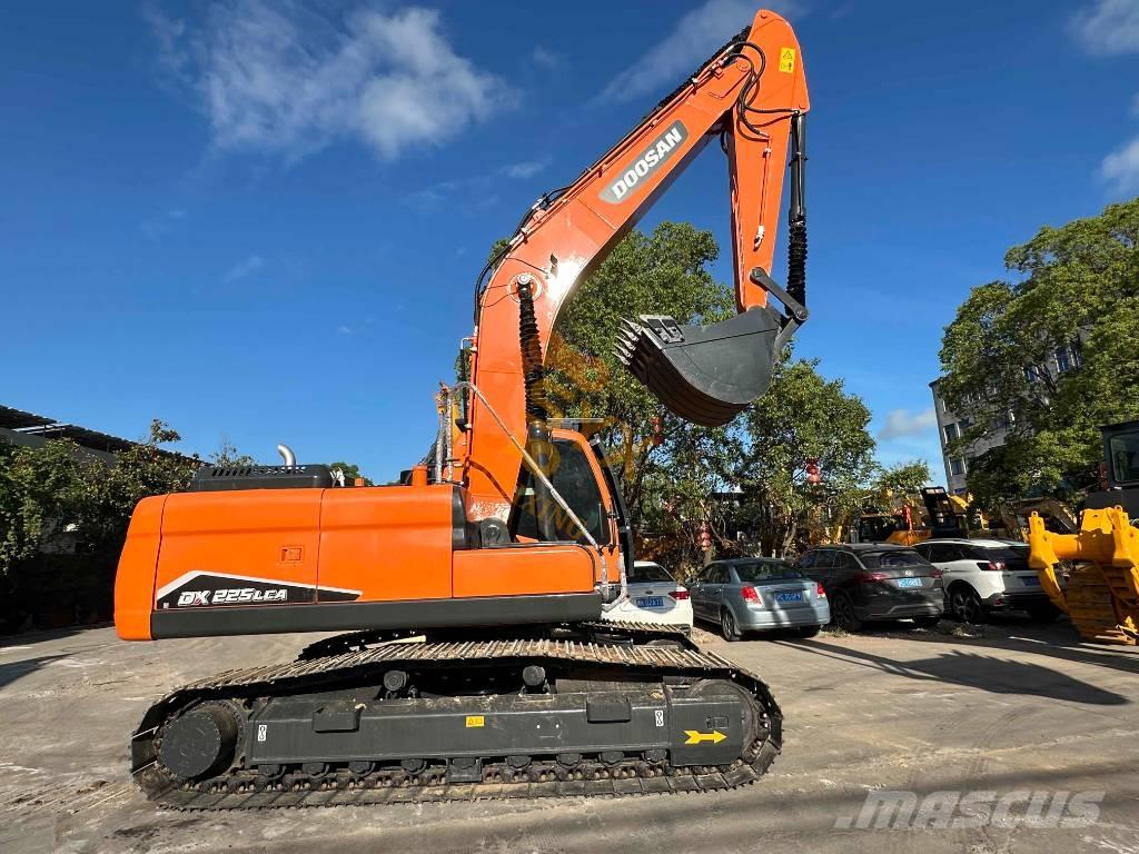 Doosan DX 225 LC Rupsgraafmachines