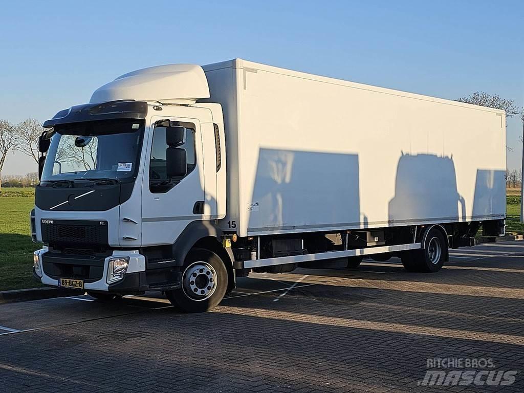 Volvo FL 250.12 Bakwagens met gesloten opbouw