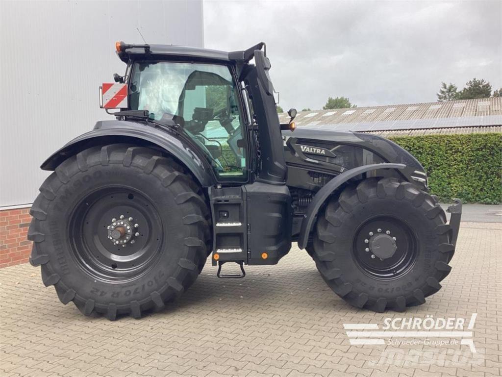 Valtra Q 305 Tractoren