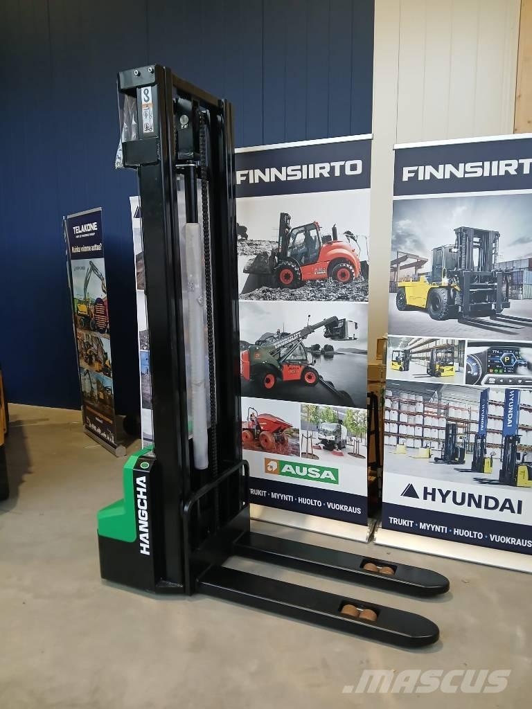 Hangcha CDD12 - LI-ION Meeloop stapelaar