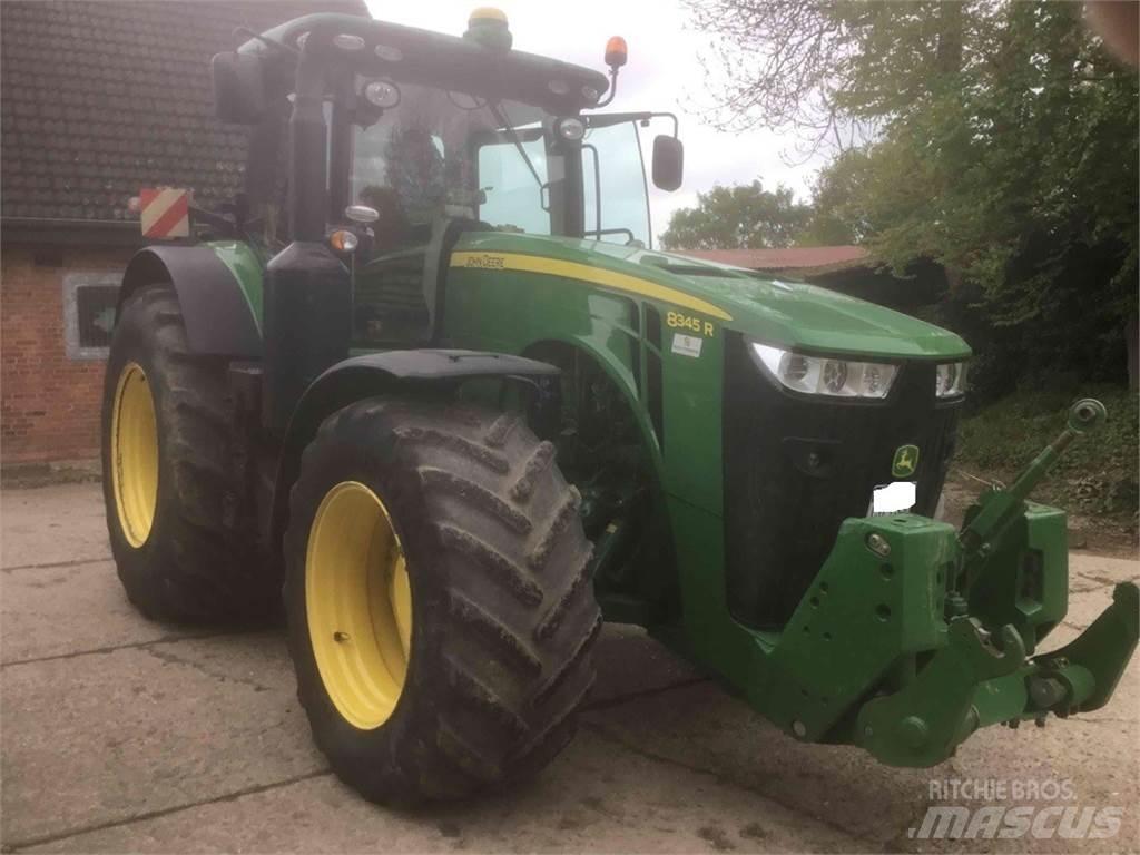 John Deere 8345R Tractoren