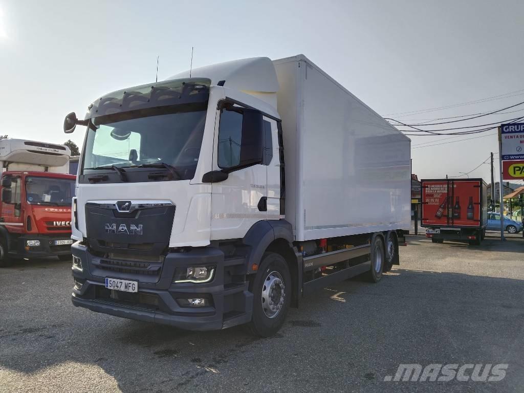 MAN TGS 26.360 Bakwagens met gesloten opbouw