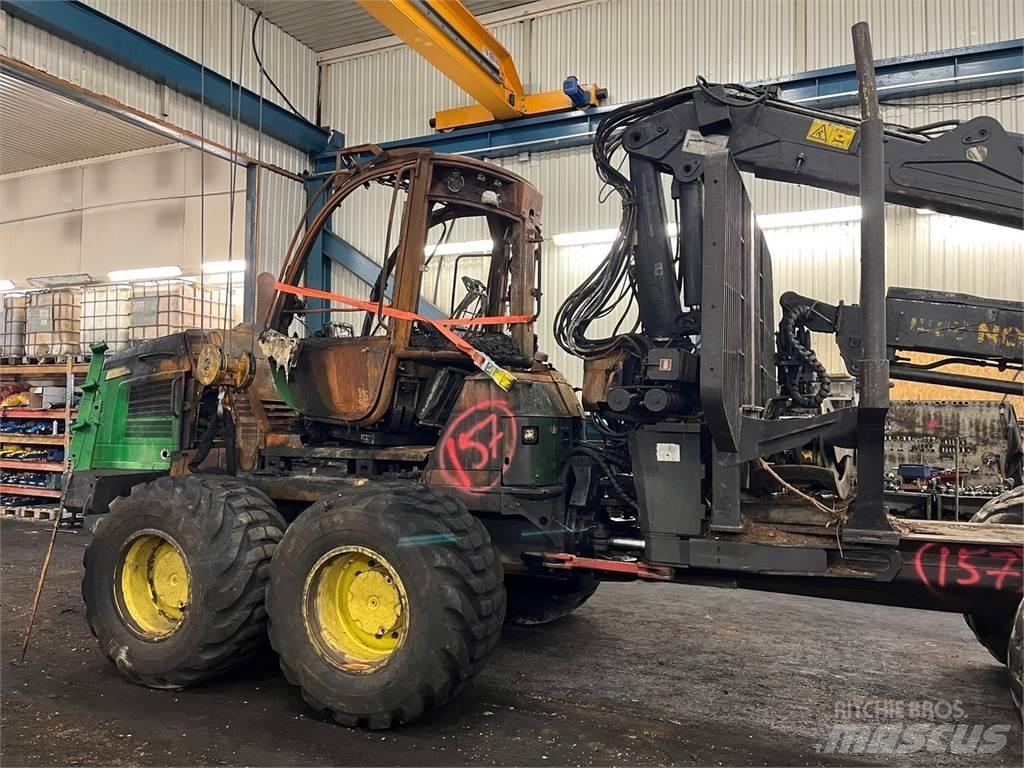 John Deere 1210E Uitrijwagens