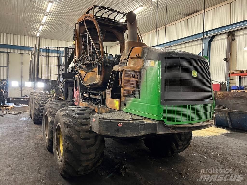 John Deere 1210E Uitrijwagens